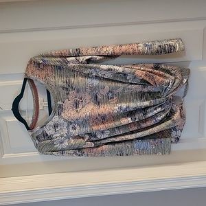 Cupio  blush green floral twist long sleeve small